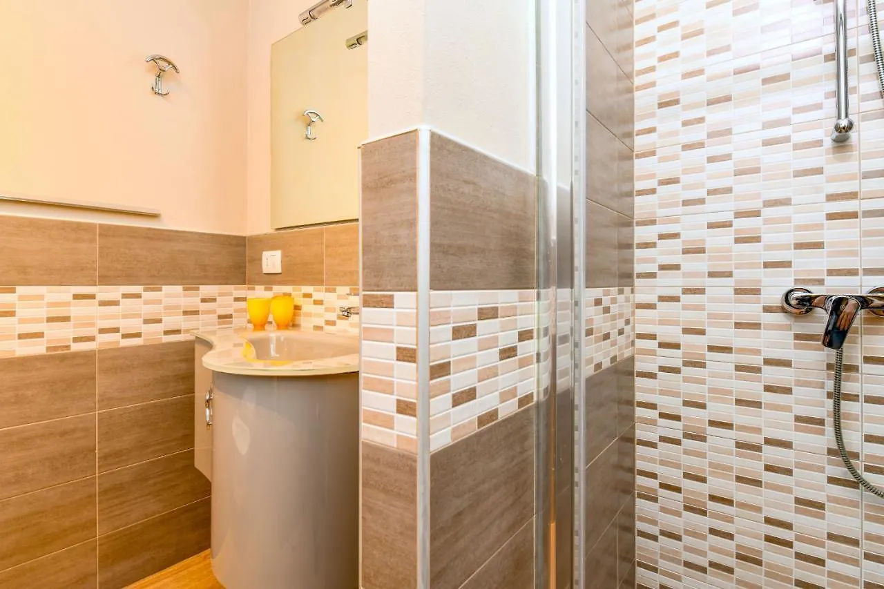 Apartment Appartamento Faelmo Luxury Sirmione